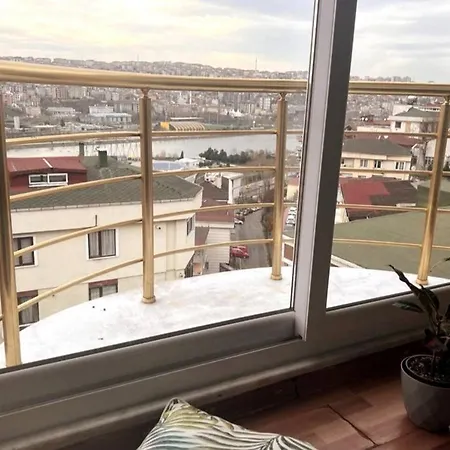 Spectacular Golden Horn View/ Location 2+1