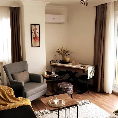 Spectacular Golden Horn View/ Location 2+1 Apartament